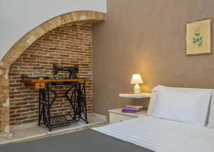 Tailor Made, 3-bedroom In Chania Apartment