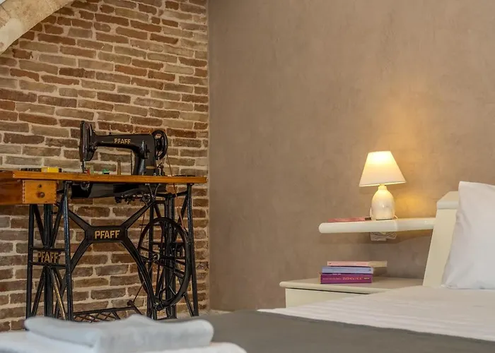 Tailor Made, 3-bedroom In Chania Apartment