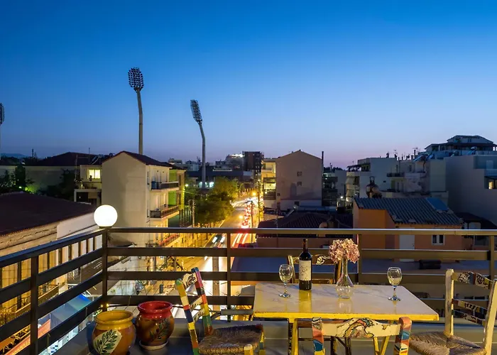 Tailor Made, 3-bedroom In Chania Apartment *